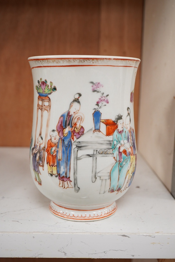 An 18th century Chinese export famille rose mug- 15cm high